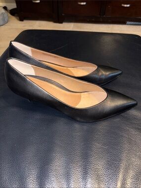 Vionic Josie Pointed Toe Kitten Heel Pumps